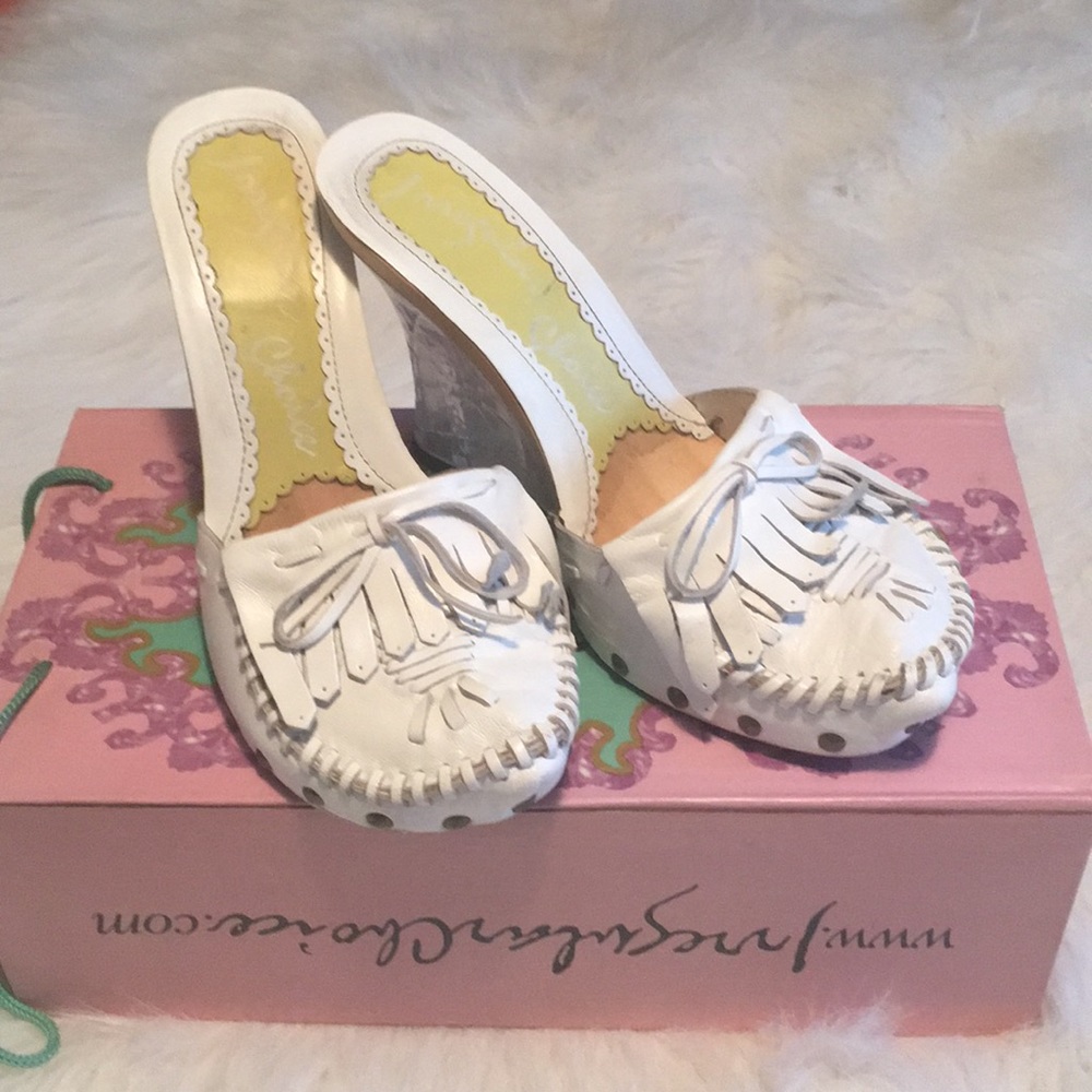 Irregular choice wedges